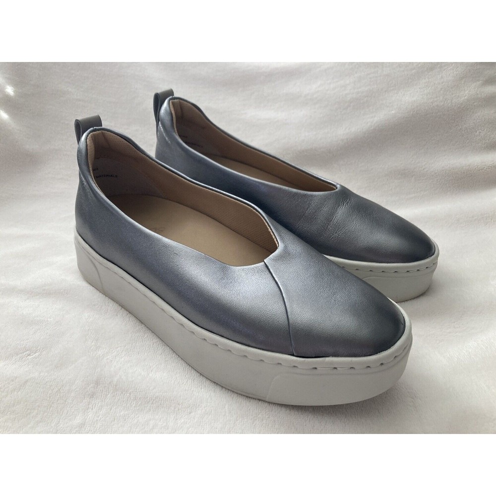 Naked Feet Regime Platform Comfort Sneaker Flats Pewter Size 6.5 Women’s